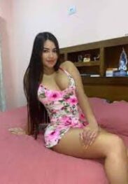 Call Girls in Gaur City Mall ((8860280117)) Cash Payment No Advance